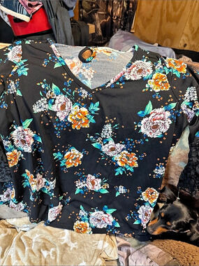 Stem & Vine Floral Blouse in Black Size 1X